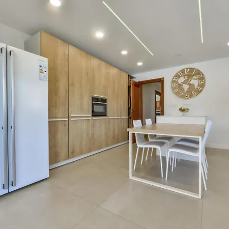 Guzman - Senieta Villa Calp