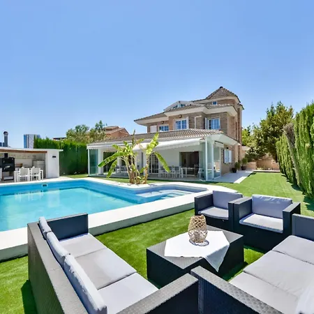 Guzman - Senieta Villa *