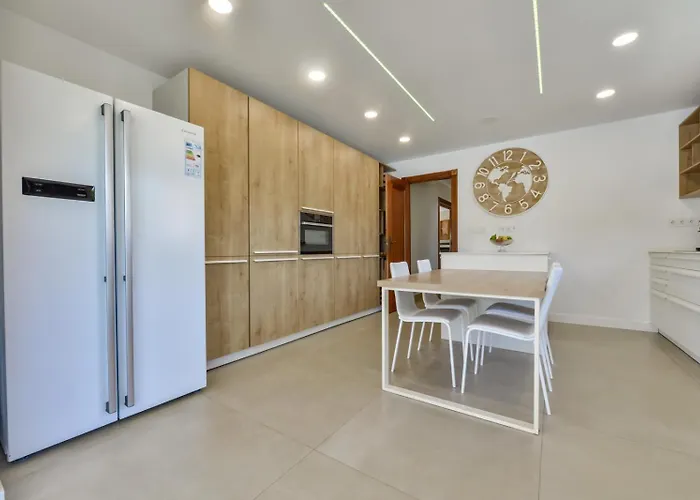 Guzman - Senieta Villa Calp