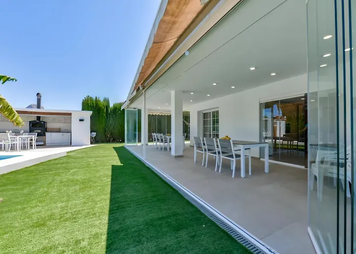 Guzman - Senieta Villa Calp
