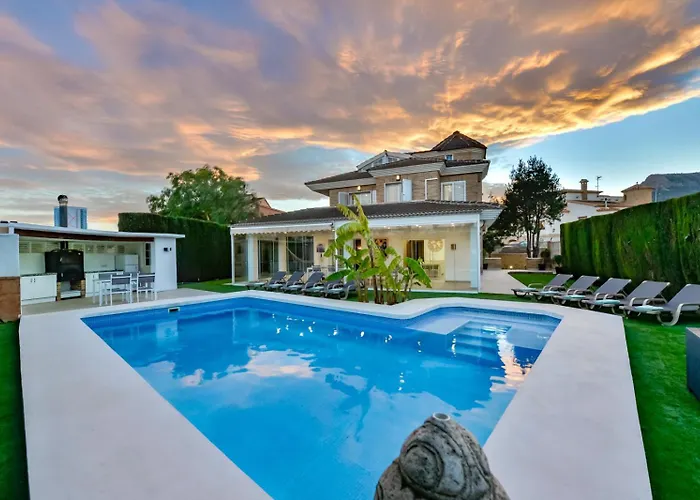 Guzman - Senieta Villa Calp